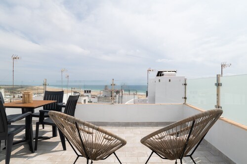 Apartment 'Boquerón' with Sea Views, Private Terrace and Wi-Fi