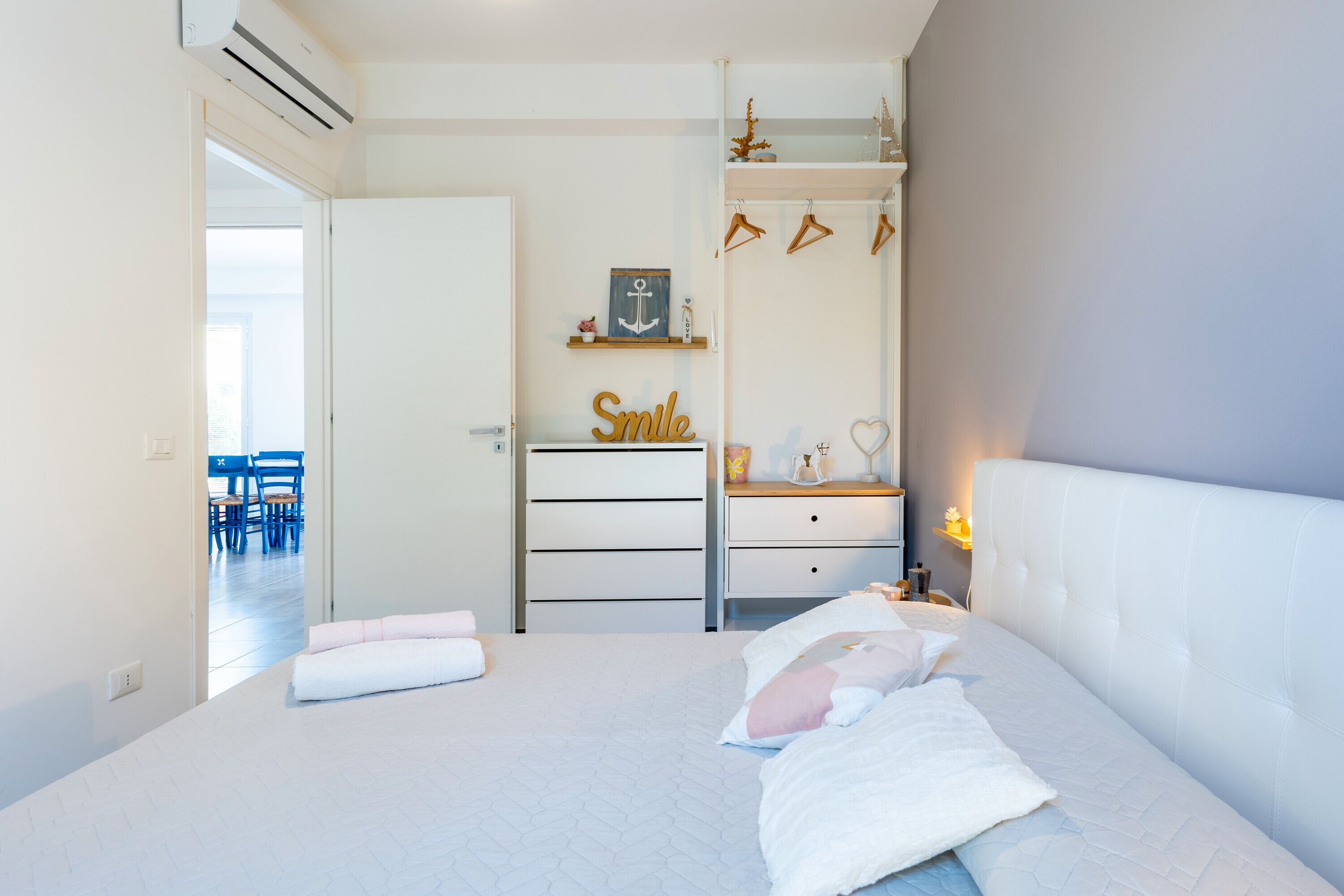 Ferros/tábuas de passar roupa, Wi-Fi de cortesia, roupa de cama