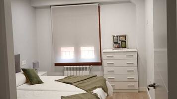 2 chambres, fer et planche Ă  repasser, Wi-Fi gratuit, draps fournis