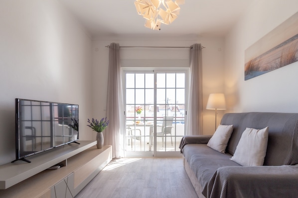 TV - Apartment 'Lota Premium' with Balcony and Air Conditioning (Vila Nova de Cacela)