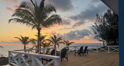 Waterfront Abaco Beach House - Private 5Bedroom 3Bath, 15 min from Treasure Cay