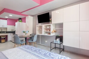 1 غرفة نوم ومكواة/لوح كي وواي فاي مجانًا وملاءات أسرّة