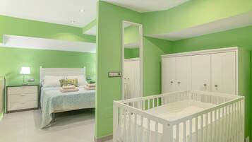 1 chambre, fer et planche à repasser, Wi-Fi gratuit, draps fournis