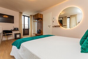 1 bedroom, free WiFi, bed sheets - Apartment 'Gold Suite' with Balcony, Wi-Fi and Air Conditioning (Catania)