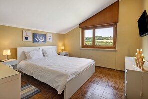 1 soverom, strykejern/-brett, wi-fi (inkludert) og sengetøy