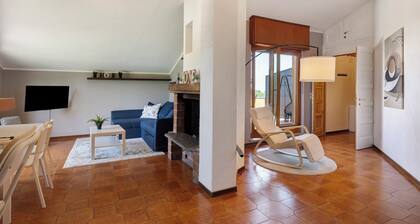 Apartment 'La Terrazza' with Mountain View, Wi-Fi and Air Conditioning