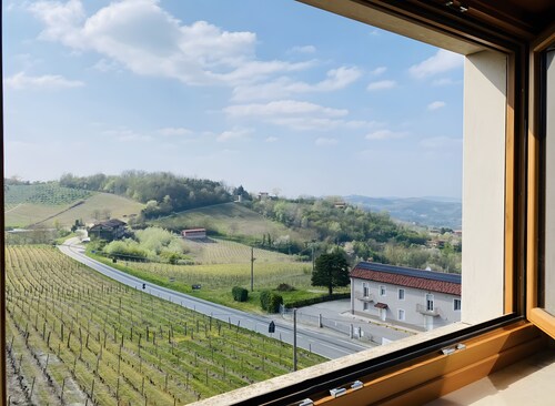 Appartement 'La Terrazza' avec vue sur les montagnes, Wi-Fi et climatisation