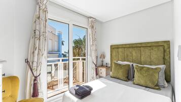 3 makuuhuonetta, silitysrauta/-lauta, ilmainen Wi-Fi, vuodevaatteet