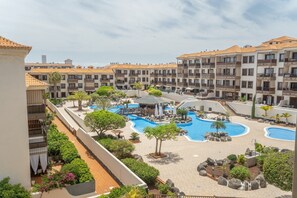 Pool - Vacation 'Atlantis 3 One Bedroom' with Sea View, Shared Pool and Wi-Fi (Costa Del Silencio)