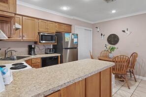 Townhome, 1 King Bed with Sofa bed (Capri by the Gulf 113) | Private kitchen