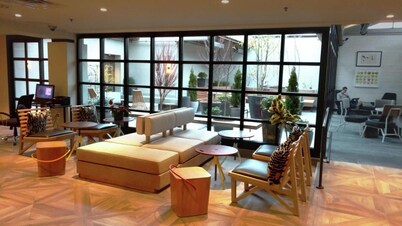 Stylish Stay Near Harvard and Cambridge’s Best Attractions! Parking