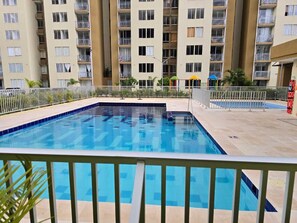 Pool - Beautiful air-conditioned apartment with a beautiful city view (Valledupar)