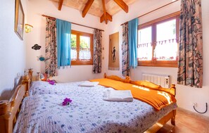 1 bedroom, free WiFi, bed sheets - Stunning home in Cala Santanyí (Cala Santanyí)