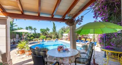 Magnifique maison Ă Cala SantanyĂ