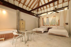 Fer et planche à repasser