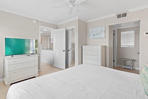 Townhome, 1 Queen Bed (Capri by the Gulf 119) | 1 bedroom