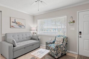 Casa, 1 cama Queen size (Capri by the Gulf 119) | Área de sala de estar