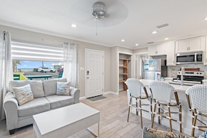 House, 1 Queen Bed with Sofa bed (Capri by the Gulf 122) | Interior - Capri on the Gulf 122 (Destin)