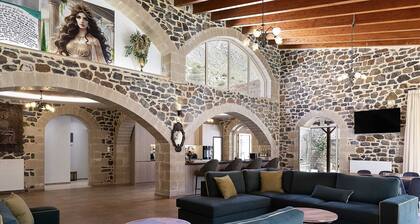 Villa Pasiphae - With Private Heated Pool