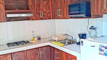 Cabin, 1 King Bed | Free WiFi