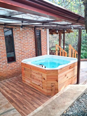 Cabin, 2 Bedrooms | Free WiFi