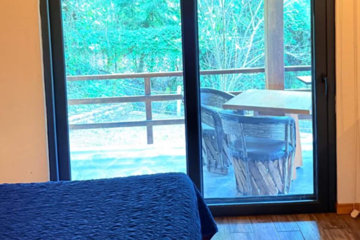 Cabane, 1 très grand lit | Wi-Fi gratuit