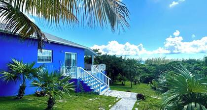Blue Skies, a Gorgeous Vacation House in Rainbow Bay, Eleuthera