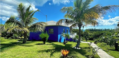 Blue Skies, a Gorgeous Vacation House in Rainbow Bay, Eleuthera