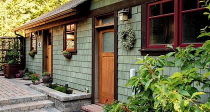 Discovery Ridge Studio-A Peaceful Country Getaway