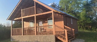 Fabulous cabin with AC in Sevierville