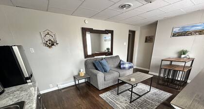 Nelihuone-Oma kylpyhuone