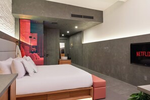 1 bedroom, iron/ironing board, travel crib, WiFi - STUDIO | The Kanzo's (Montréal)