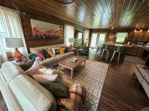 Luxury Cabin Hot Tub ATV Trail Cherry Springs