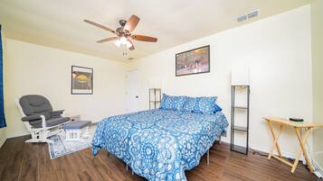 2 bedrooms, WiFi, bed sheets