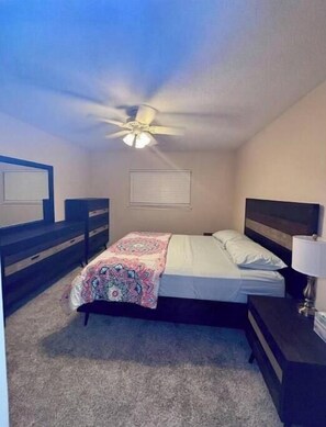 3 Schlafzimmer, Bügeleisen/Bügelbrett, WLAN, Bettwäsche