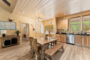 Dining - Lakefront Cabin | Hot Tub & Dock | Near Helen (Cleveland)