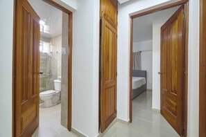 Shower, hair dryer, towels, soap - Santo Domingo GETAWAY OASIS (SANTO DOMINGO)