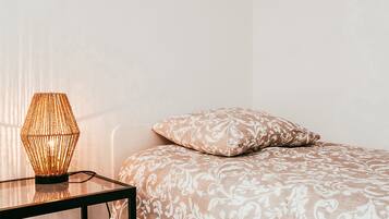 2 bedrooms, bed sheets