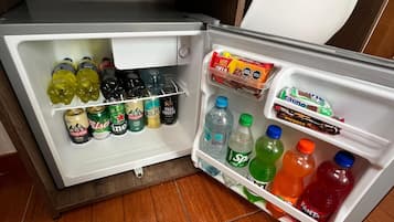 Desk, laptop workspace, free WiFi