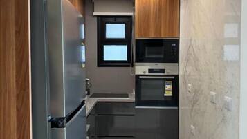 Refrigerador, microondas y horno