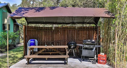 Charming 2-bedroom bungalow in fabulous Homosassa with AC, WiFi
