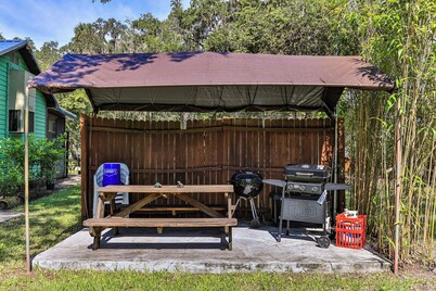 Charming 2-bedroom bungalow in fabulous Homosassa with AC, WiFi