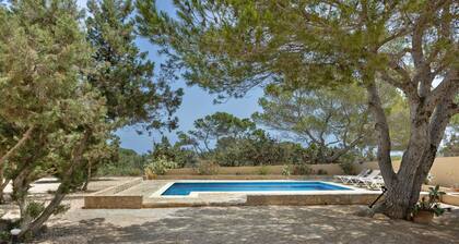 Ferienhaus 'Victor' mit privatem Pool, privater Terrasse und Wi-Fi