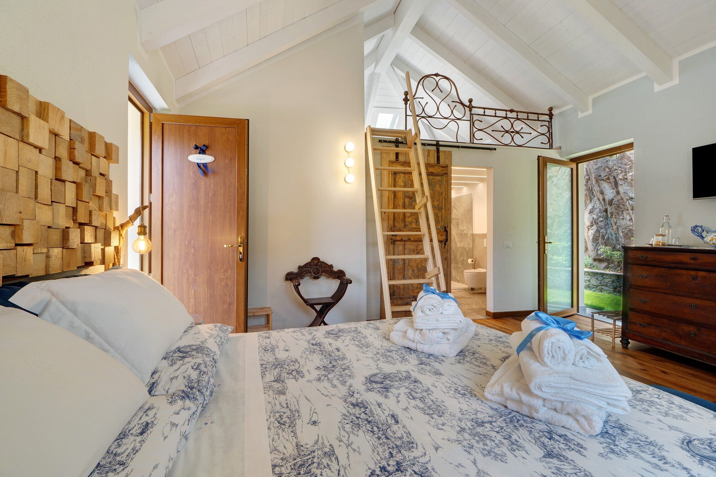 1 quarto, Wi-Fi de cortesia, roupa de cama