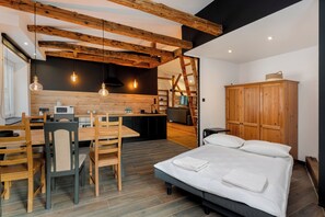 1 bedroom, iron/ironing board, WiFi, bed sheets