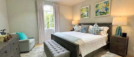 2 slaapkamers, een strijkplank/strijkijzer, wifi, beddengoed