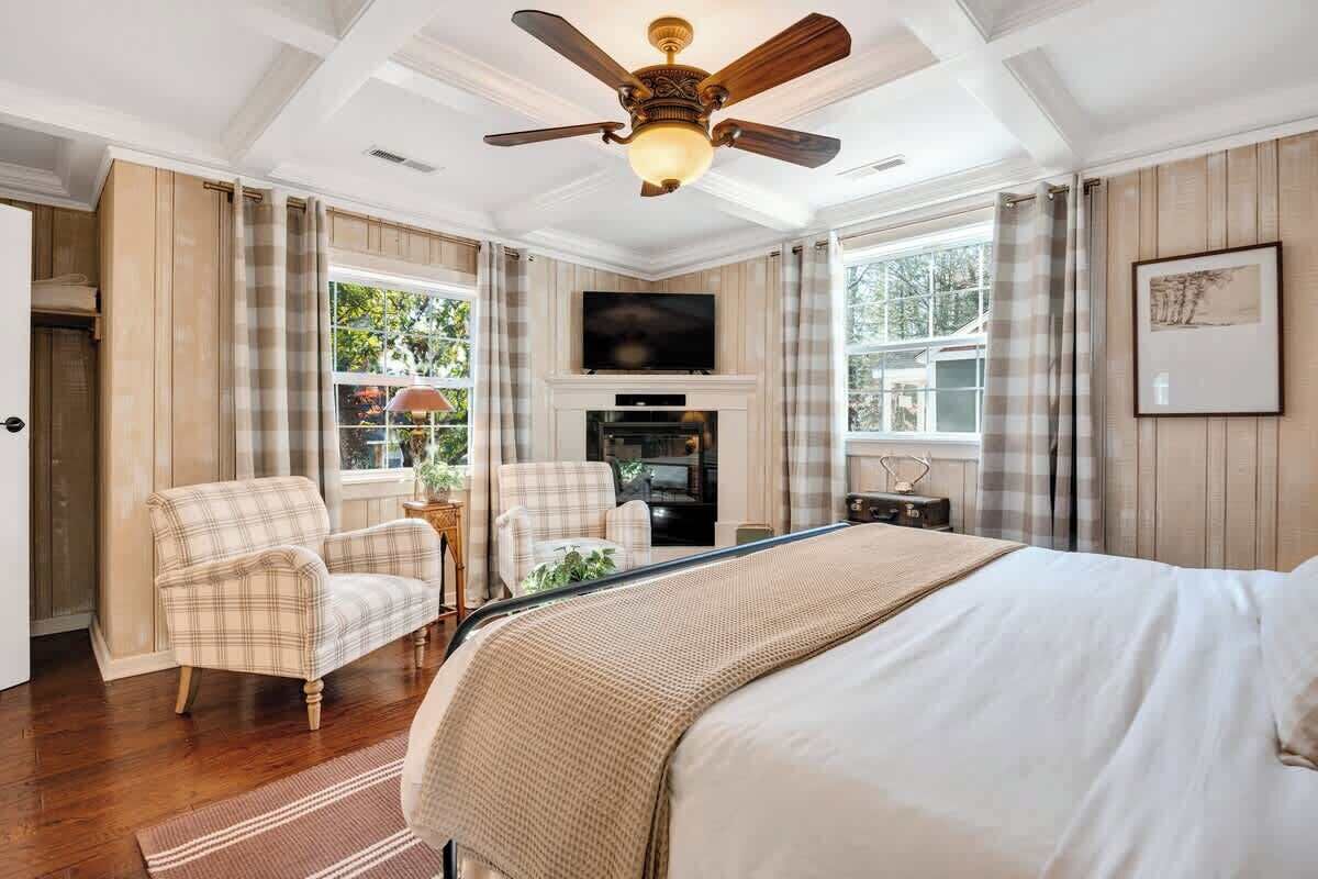 1 室のベッドルーム、WiFi (無料)、ベッドシーツ