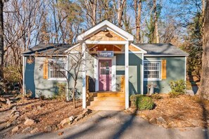 Exterior detail - Sequatchie Cottage on Lookout Mountain (Lookout Mountain)