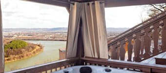 Historic Riverview Inn - Three