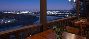 Historic Riverview Inn - Suite Five